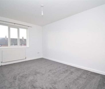 Derwent Road, Wakefield, WF2 - Photo 1