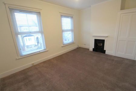 2 bedroom terraced house to rent - Photo 3