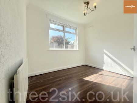 2 bedroom bungalow to rent - Photo 2