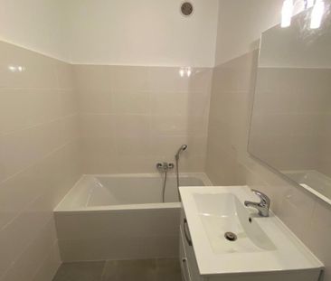 Location Appartement 1 pièce 31m² NICE 06200 - Photo 6