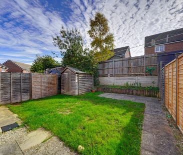 2 bedroom semi-detached house to rent - Photo 6