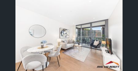 Stunning Two Bedroom Apartment in "Darling Square" - Photo 3