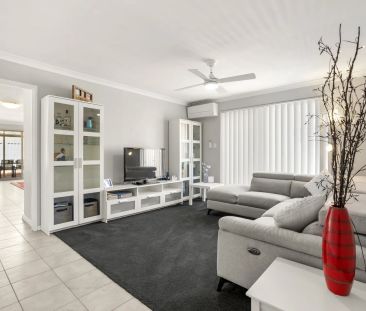 Modern, low-maintenance house just minutes from the coast. - Photo 4