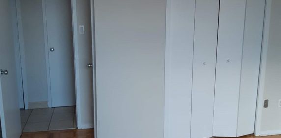 Duncanwoods Manor - Photo 2