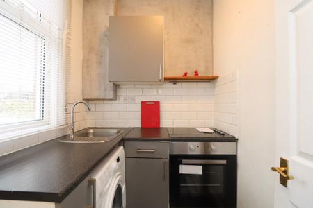 1 bedroom flat to rent - Photo 3