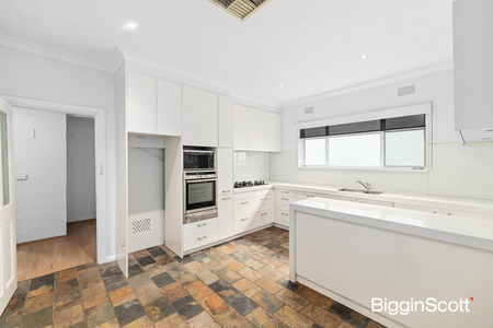 Live the Good Life that zoned to Balwyn High School - Photo 2