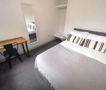Romer Road, L6 - Photo 3