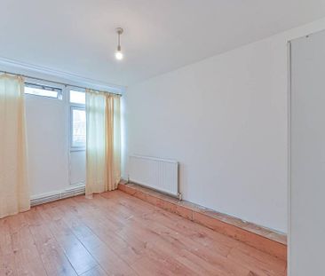 3 bedroom maisonette to rent - Photo 4