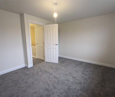 4 bedroom terraced house to rent - Photo 3