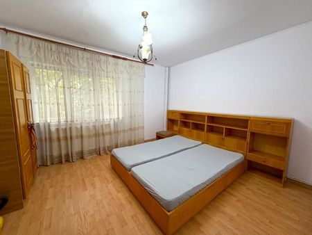 3 camere decomandate, etaj1/4, centrala termica, George Enescu - Liceul de Chimie - LiDL - Fotografie 3
