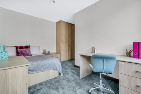 7 HESSLE WALK Leeds - LS6 1EJ - Photo 5