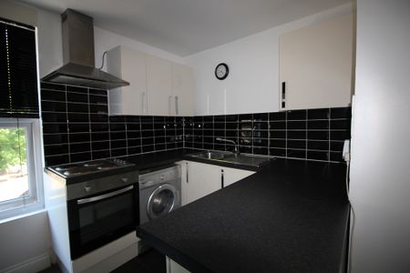 1 bedroom flat to rent West Street, Dunstable, LU6 1TA - Photo 2