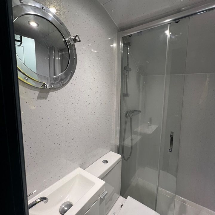 Room in a Shared House, Carr Street, E14 - Photo 1