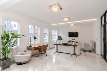 Saddle Yard, Mayfair, London, W1J - Photo 3