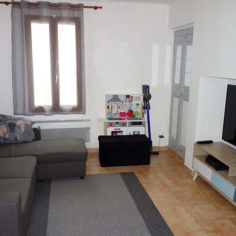 Location Maison 3 pièces 64m² GENERAC 30510 - Photo 1