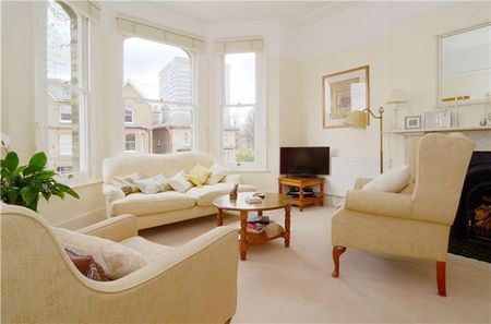 1 Bed Flat, Burlington Road, W4 - Photo 2