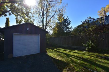 For Lease - 129 Felbrigg Avenue, Toronto, Ontario - Photo 3