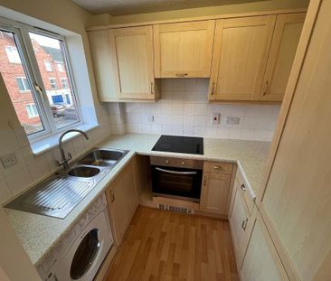 2 bedroom flat to rent - Photo 4