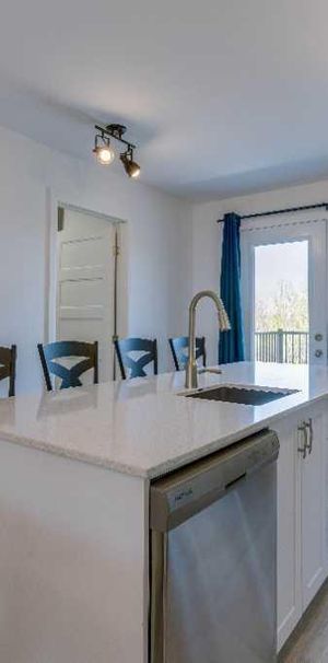 🏡 Paisible 4 ½ à louer – En face du golf de East Angus - Photo 1