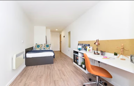 1 bedroom in a flat share to rent - Photo 5