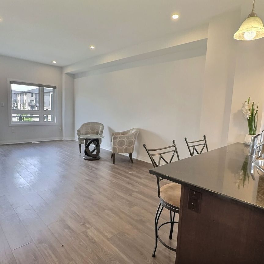 For Lease - 51 Sparrow Avenue Unit# 11, Cambridge, Ontario - Photo 1