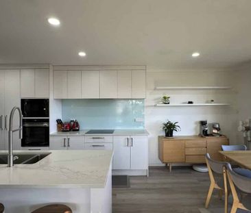38 Matija Place, Red Beach - Photo 1