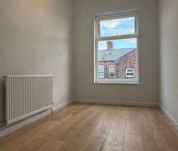 3 Bed Terraced House, Scotland Street, M40 - Photo 1