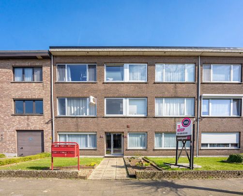 Verzorgd appartement op de gelijkvloerse verdieping met garagebox! - Foto 1