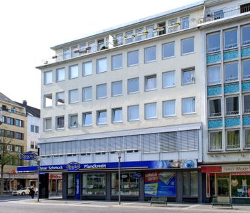 Bequem mit dem Aufzug ins 4.Obergeschoss: Tolle 2 Zimmer-Wohnung in... - Foto 4