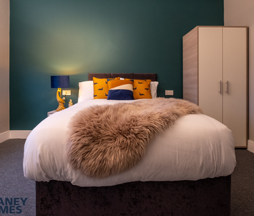 Spout Lane Room 3 - Photo 2