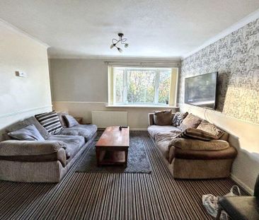 2 bed upper flat to rent in NE16 - Photo 1