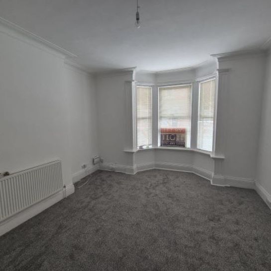 Coleridge Avenue, South Shields - Photo 1