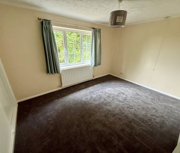 3 bedroom detached house to rent - Photo 3