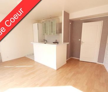 Location Appartement 2 pièces 43m² MONT ST AIGNAN 76130 - Photo 5