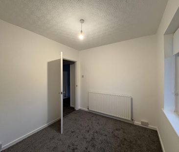 2 bedroom semi-detached bungalow to rent - Photo 5