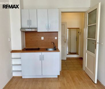Pronájem bytu 1+kk 24 m² - Photo 3