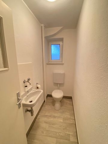 Gepflegte 3 ZKB mit Balkon in Stadennähe - Photo 3