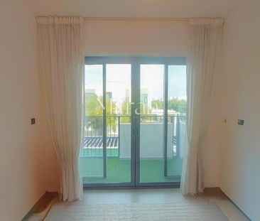 Single Row + Maid | Private Garden | Vacant Soon - Photo 1