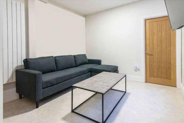 Derby Road, Lenton, NG7 - Photo 1