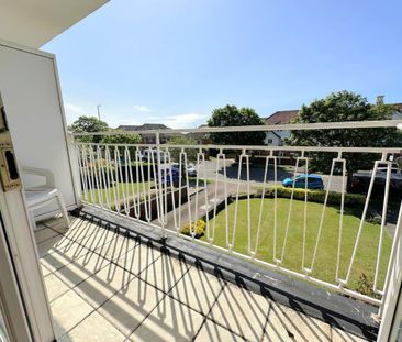 Cooden Drive, Bexhill-on-Sea, East Sussex - Photo 3