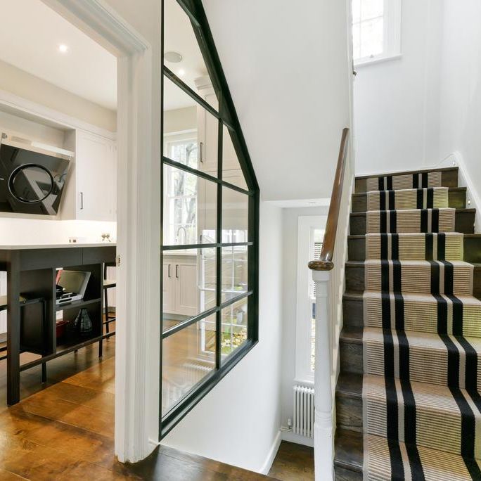 2 bedroom maisonette to rent - Photo 1