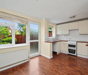 2 bedroom semi-detached house to rent - Photo 3