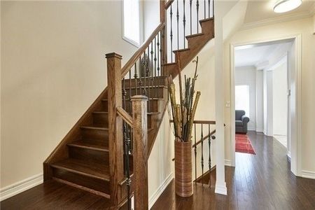 For Lease - 33 Wimbledon Court, Whitby, Ontario - Photo 5