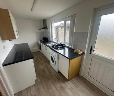 46 Hollowburn Road, Antrim, BT41 1NQ - Photo 4
