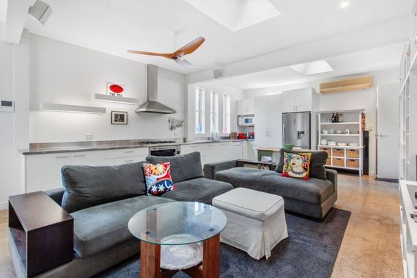 Stunning Top Floor Residence with a spectacular deck with ALL bills included - Photo 1