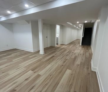 For Lease - 160 Gentile Circle, Vaughan, Ontario - Photo 4