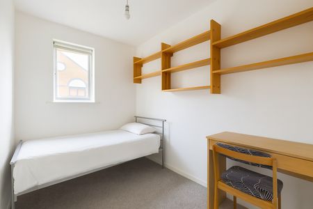 2 Bed Flat, Taeping Street, E14 - Photo 3