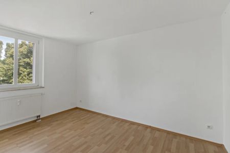 Ab sofort - geräumige 3-Raumwohnung mit Balkon in der John-Schehr-Straße - Photo 4