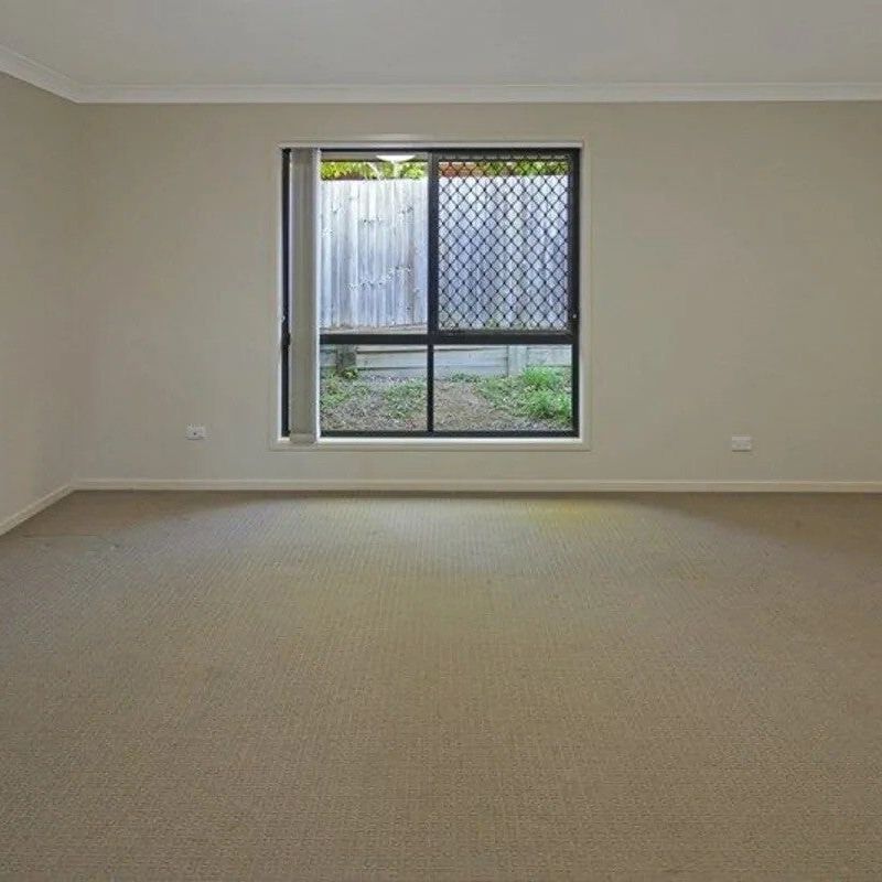 Eight Mile Plains - Photo 1