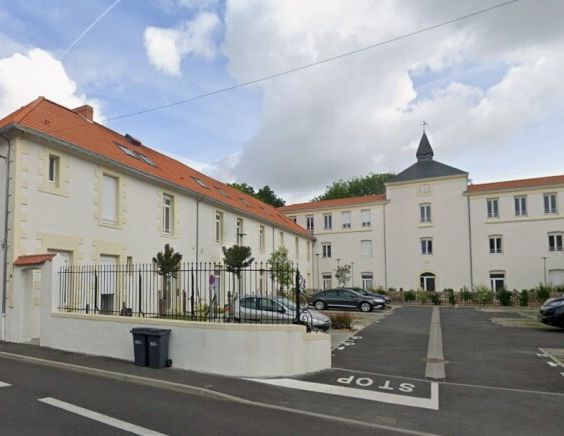 Location Appartement 3 pièces 50m² MACHECOUL ST MEME 44270 - Photo 1